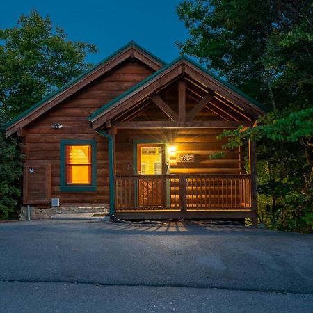 Cozy Log Cabin!! In Heart Of Pf & Close To The Smokies Pigeon Forge Eksteriør bilde