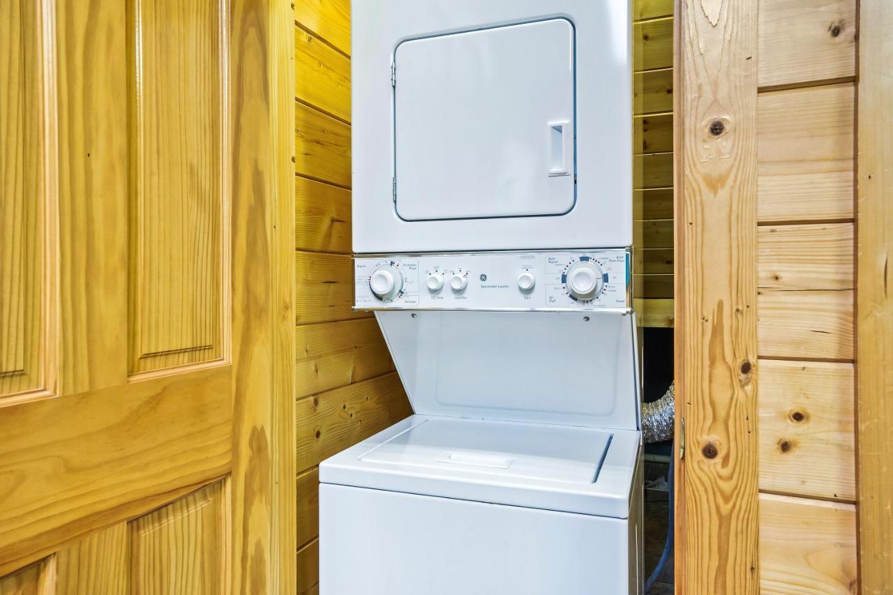 Cozy Log Cabin!! In Heart Of Pf & Close To The Smokies Pigeon Forge Eksteriør bilde