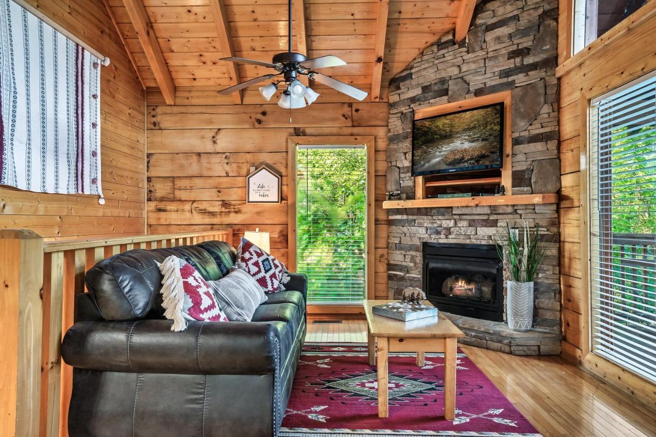 Cozy Log Cabin!! In Heart Of Pf & Close To The Smokies Pigeon Forge Eksteriør bilde