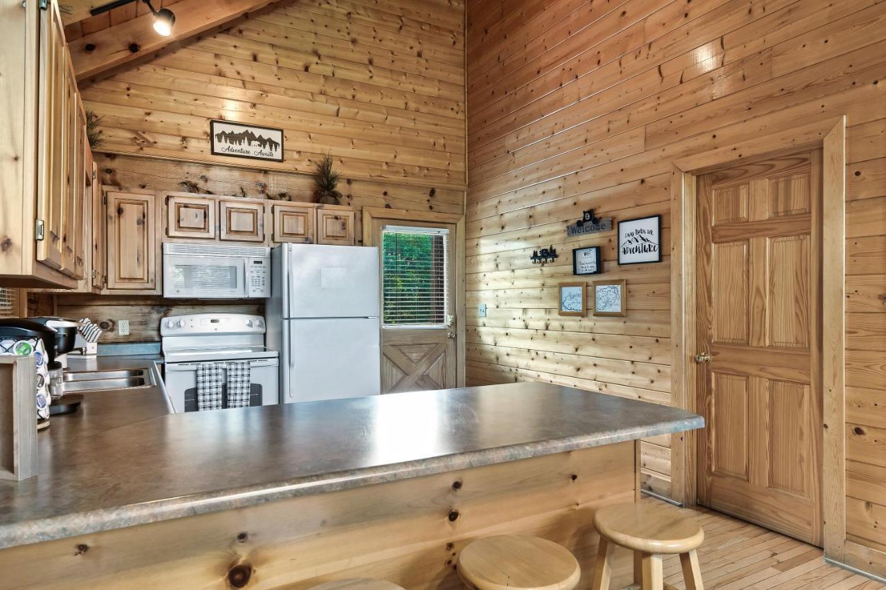 Cozy Log Cabin!! In Heart Of Pf & Close To The Smokies Pigeon Forge Eksteriør bilde