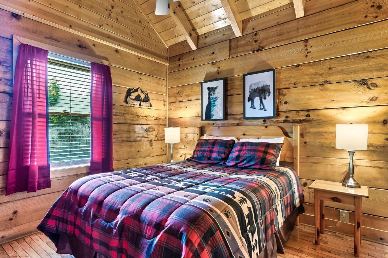 Cozy Log Cabin!! In Heart Of Pf & Close To The Smokies Pigeon Forge Eksteriør bilde